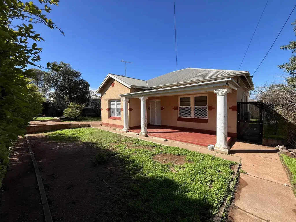 106 Flinders Terrace, Port Augusta