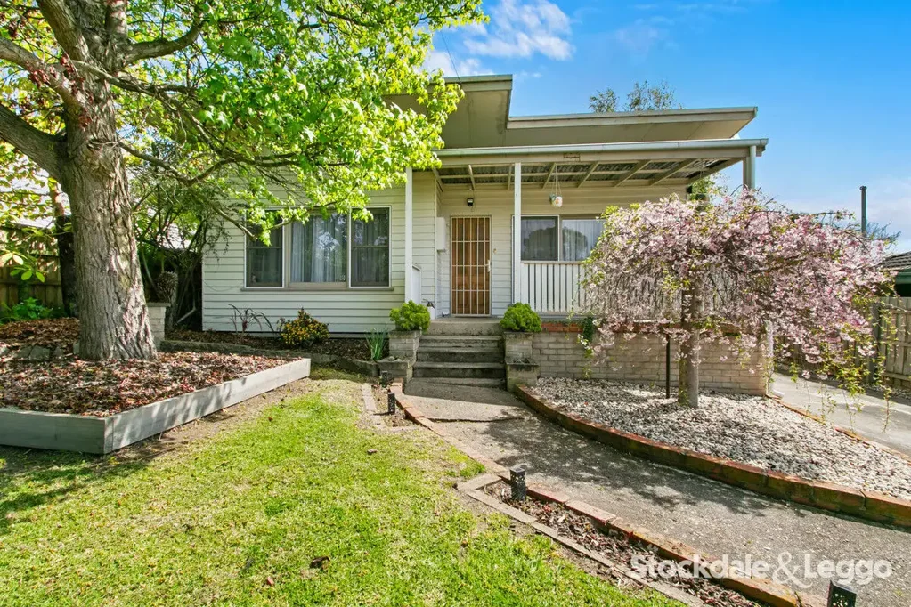 Traralgon 3Kwarto 3 Bedroom, 2 Bathroom Character Home