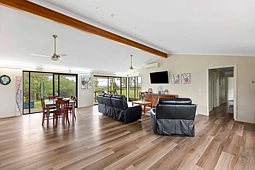 28 Coverdale Crescent, Cotswold Hills