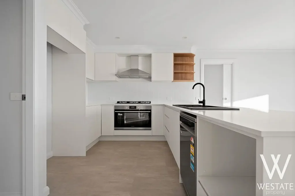 Kelso 4房  LUXURY LIVING. UNMATCHED VIEWS.