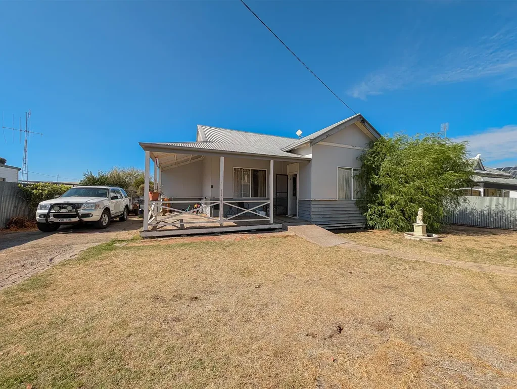 Boort 3 Bedroom Affordable/ Location