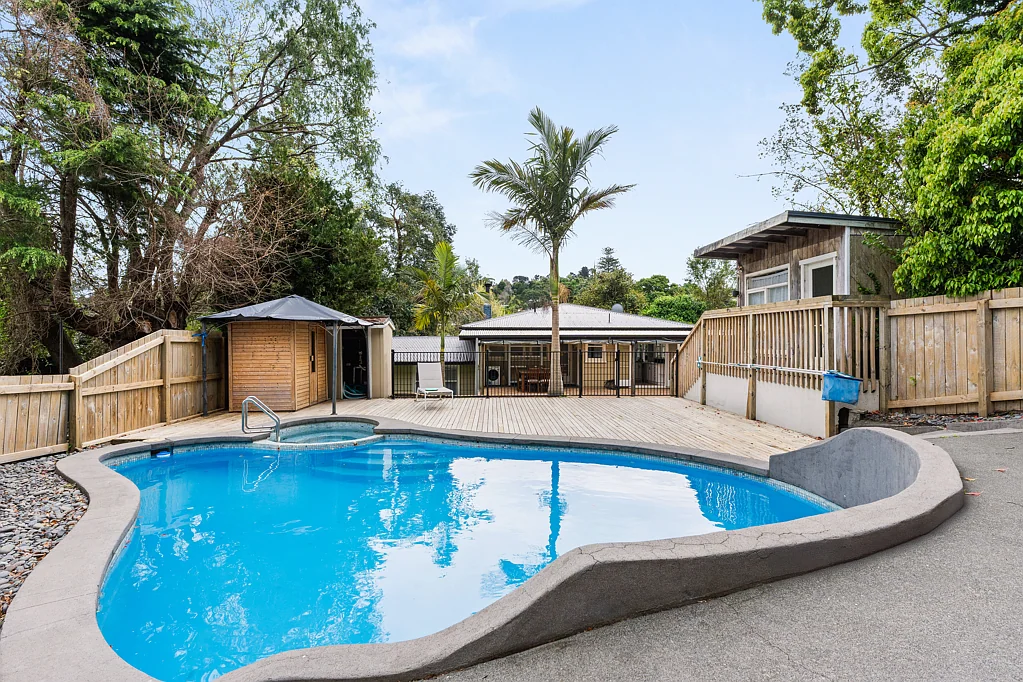 Whataupoko 4कमरा Owners inviting all offers!