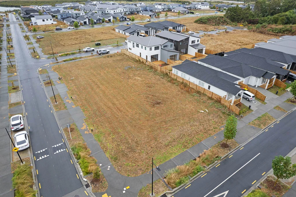 Karaka 梦想起航！Karaka六大地块，271-358㎡地块，专属您的天堂！ Build Your Dream Home in Sought-After Karaka!