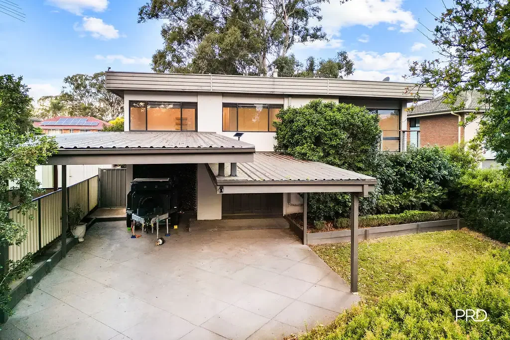 Mcgraths Hill 4房  A statement of style, space, and sophistication