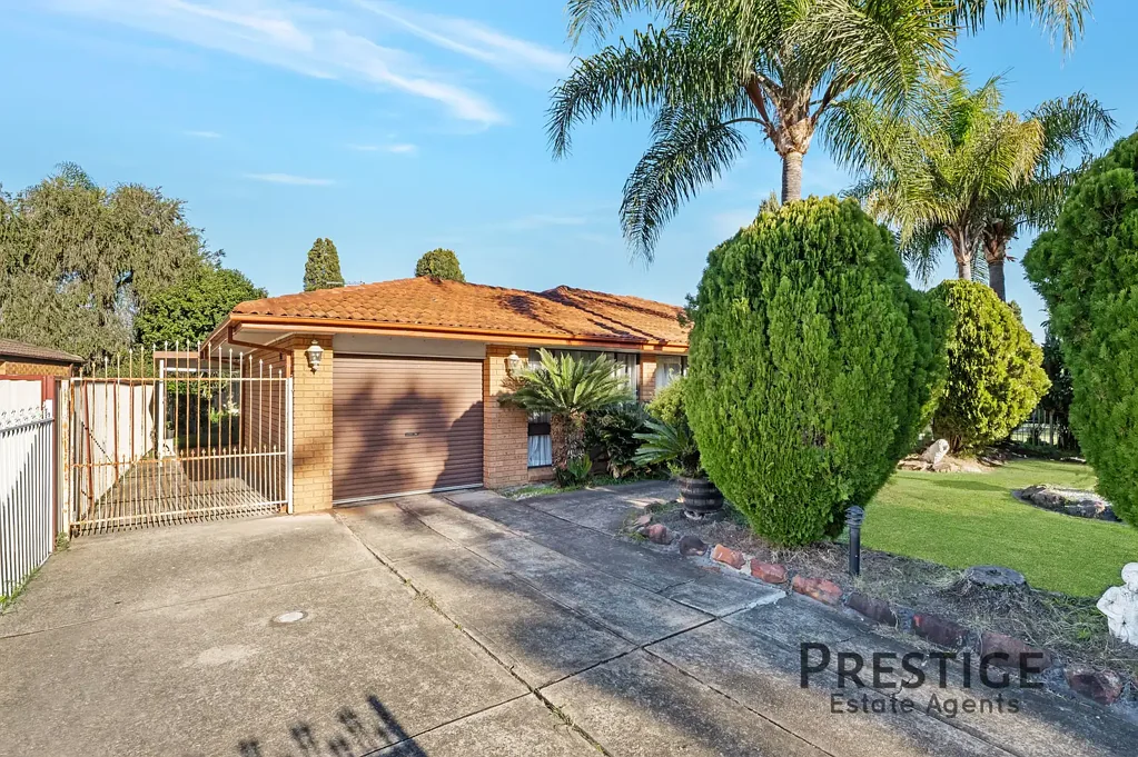 33 Whitlam Avenue, Edensor Park, NSW 2176