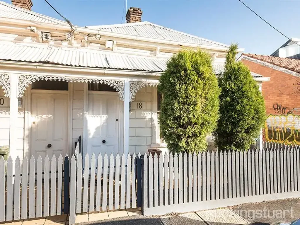 One bedroom miner's cottage with large entertainers courtyard.