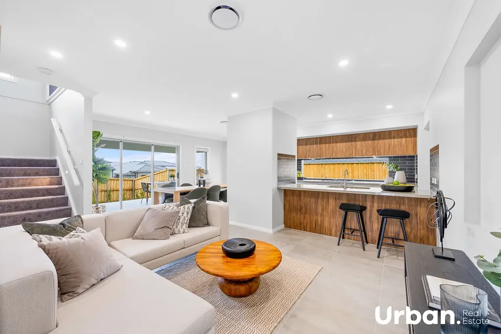 Gables 5कमरा Your Dream 5-Bedroom Home in The Gables – Secure with a Low $30K Deposit