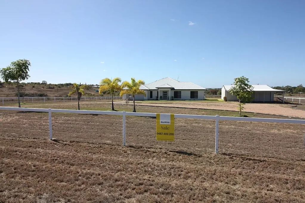 Grand Secret 4chambre NEAR NEW HOME ON 5000M2 BLOCK