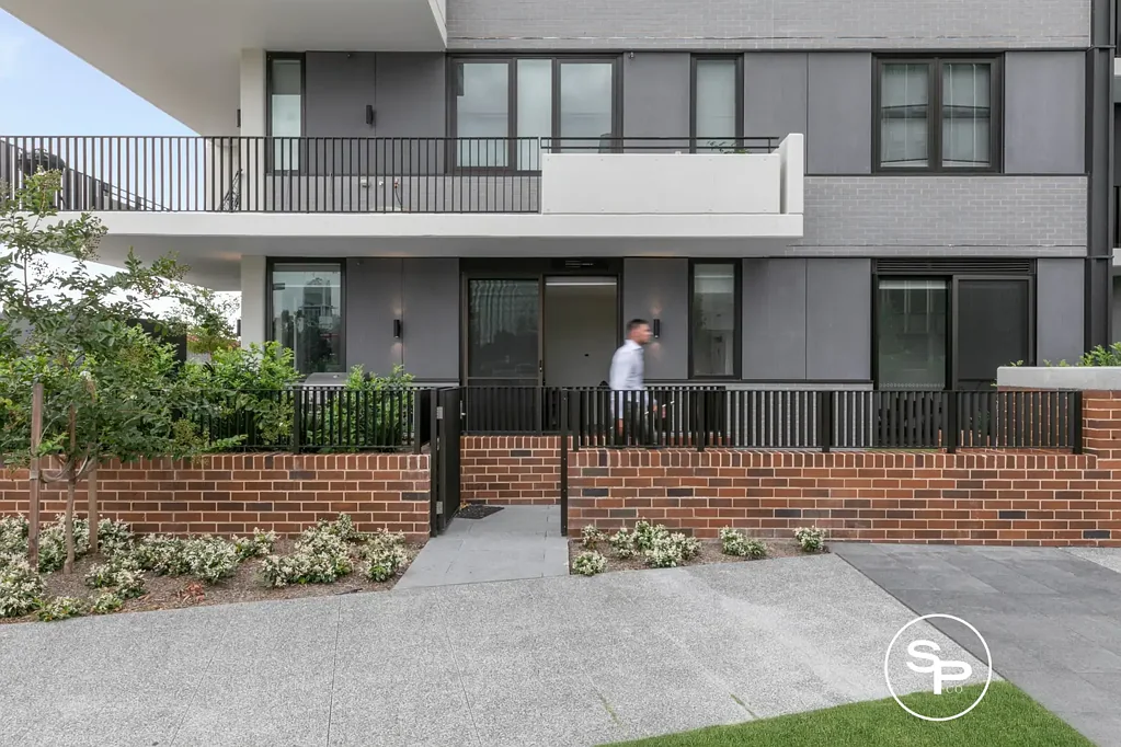 Oran Park 2 Bedroom Luxury Apartment in the Heart of Oran Park