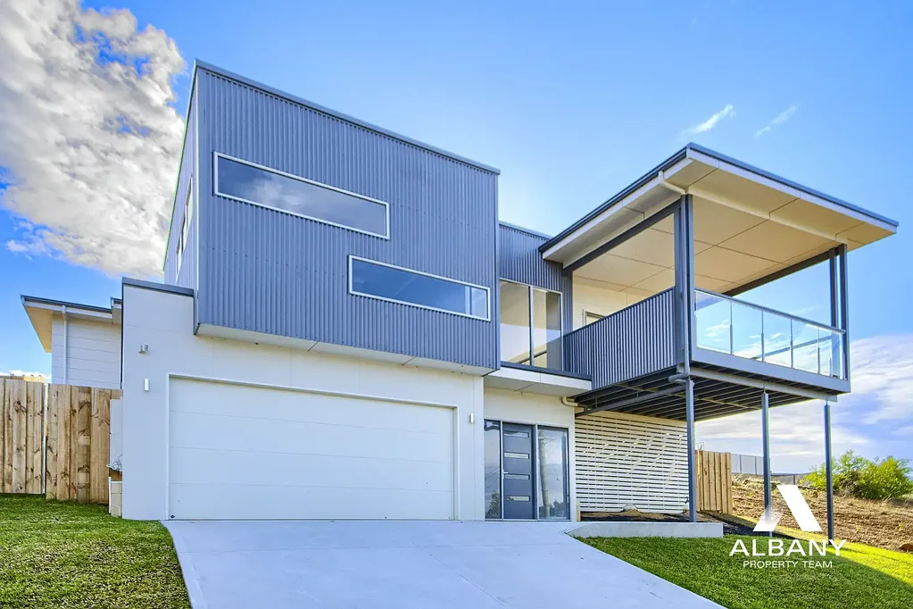 Stylish & Stunning Home !