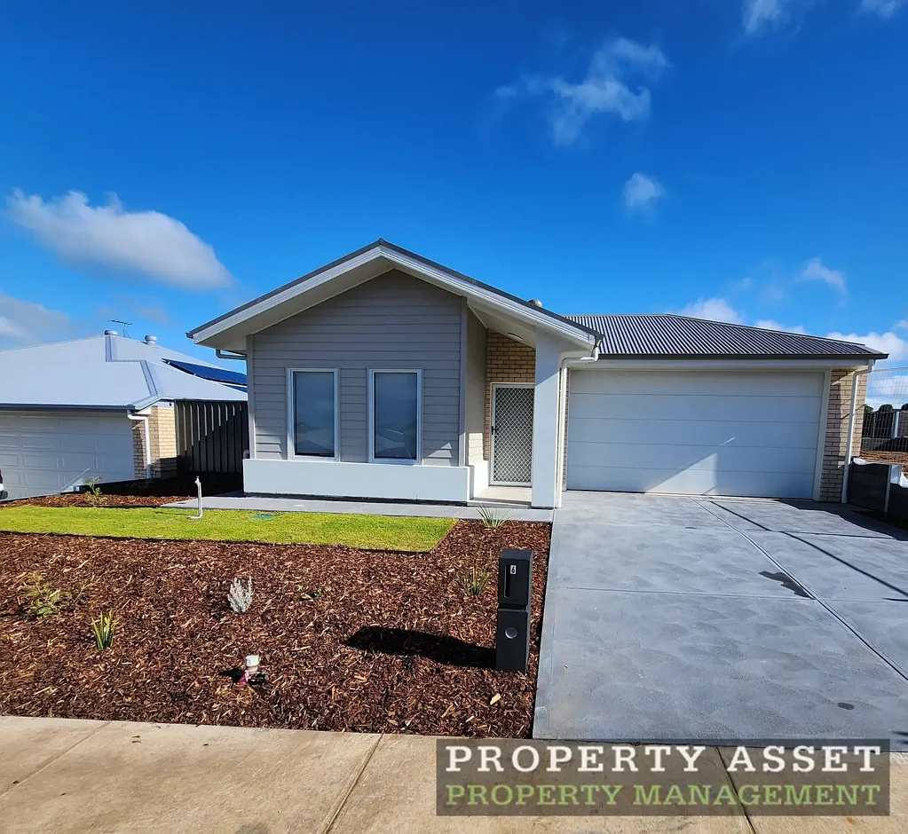 Brand New 4 Bedroom Family Home with SOLOR SAVING