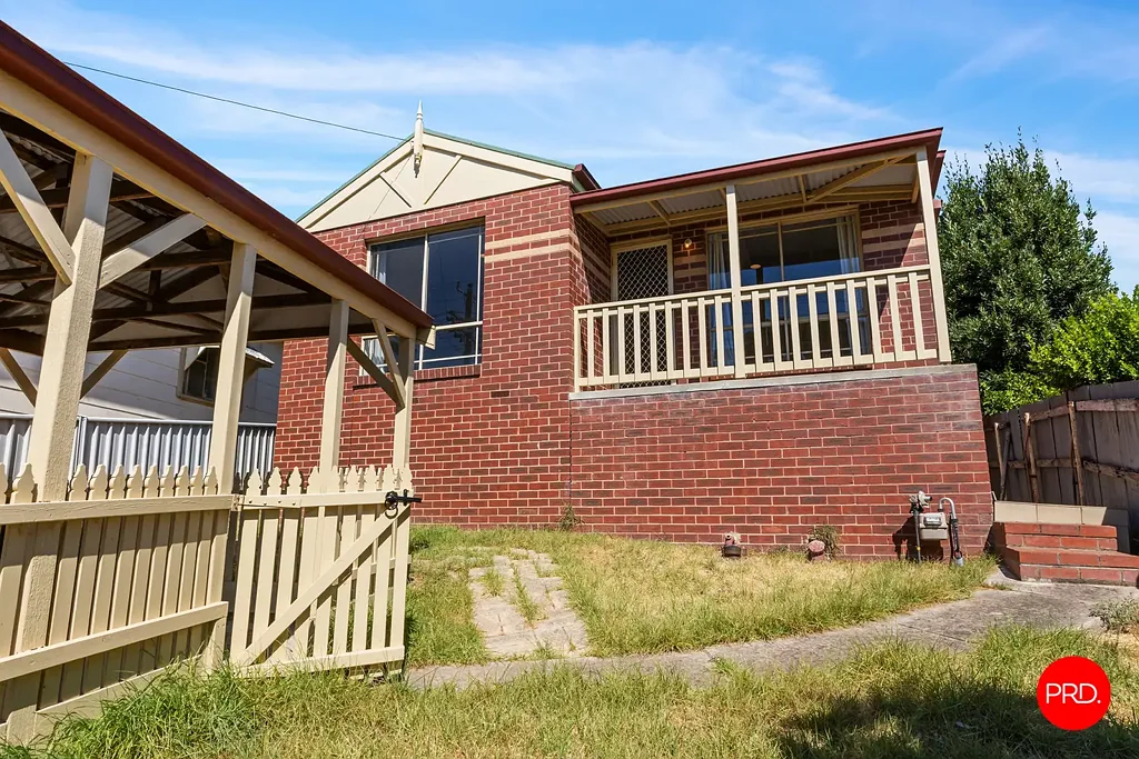 Perfectly located townhouse!