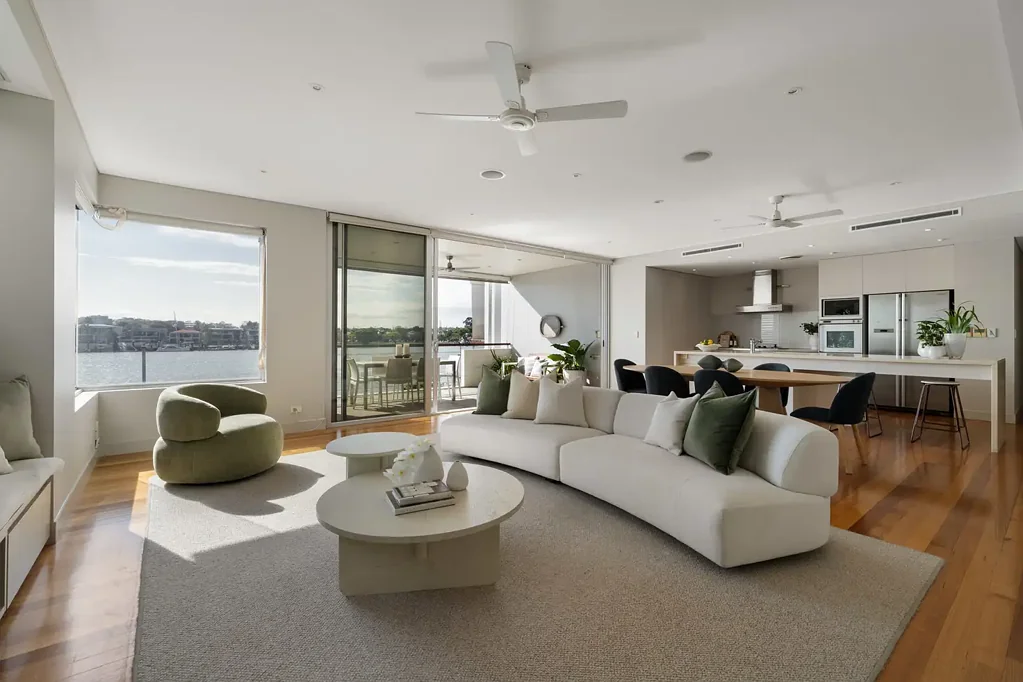 Teneriffe 4 Slaapkamer A Singular Statement of Riverfront Luxury