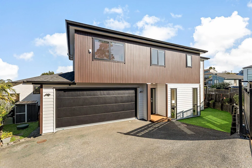 West Harbour 4房  Spacious in Prime Location - MUST SELL!