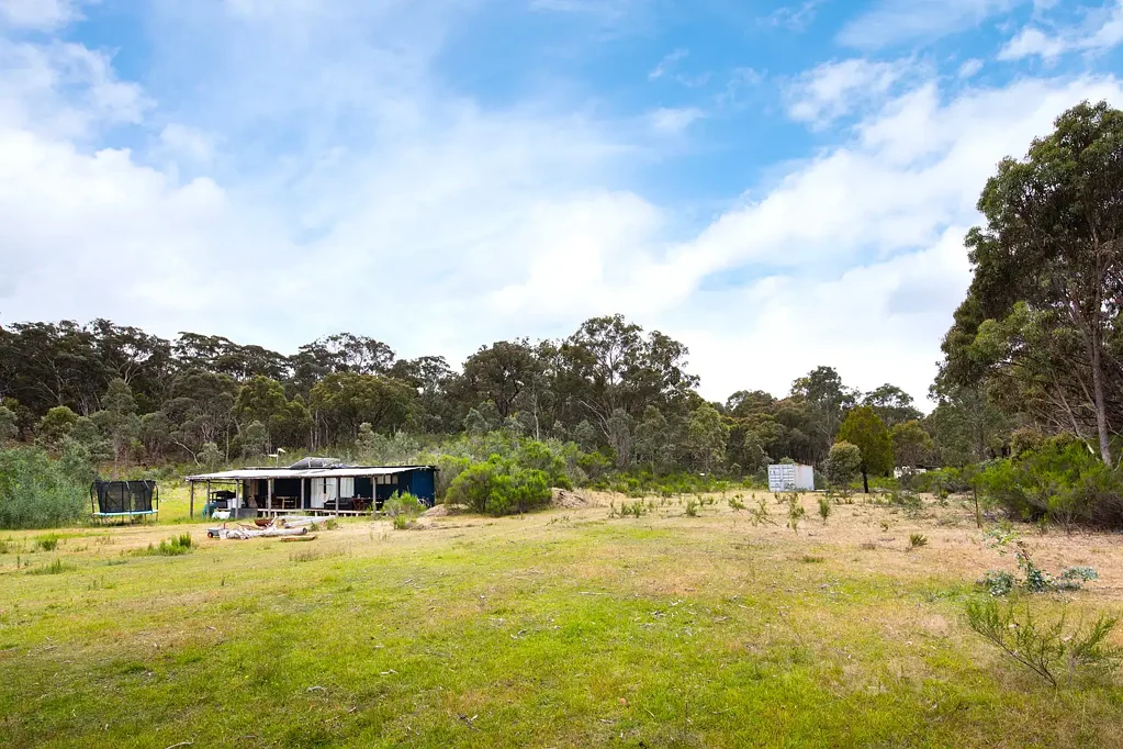 Fryerstown A Perfect Country Escape - 17 Acres, natural bush-lands and glamping facilities.