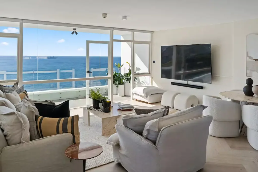 A Rare Fully Furnished Ocean-Side Residence in Vaucluse - short or long term opportunity!