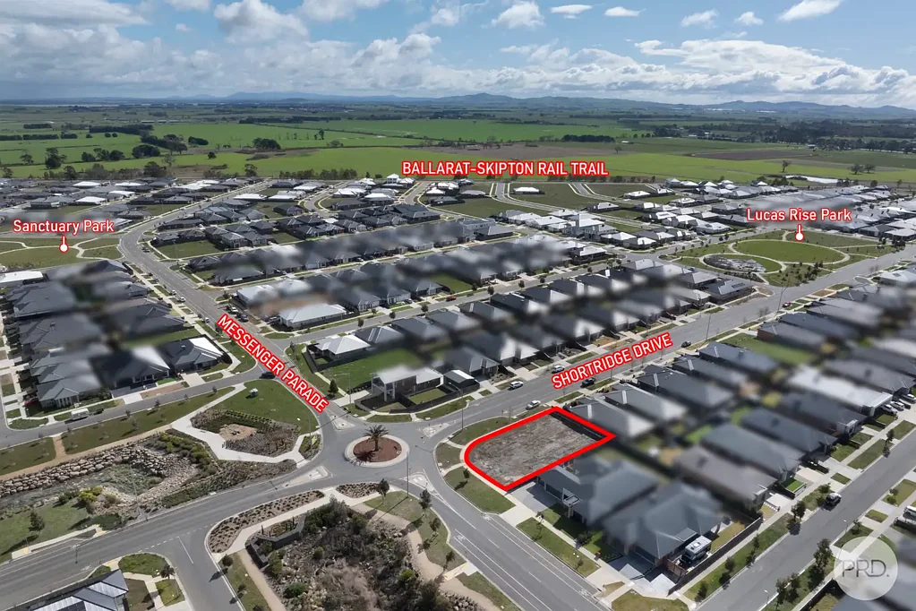 Lucas Prime 770m²* Corner Block - Build Your Dream Home in the Thriving Lucas Estate!
