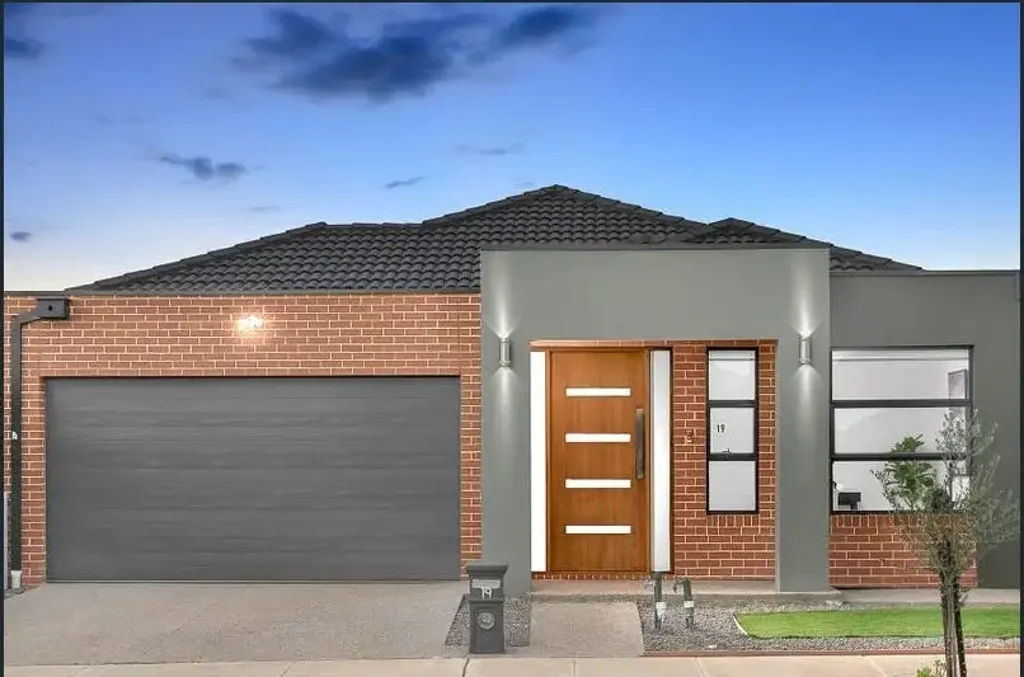 Solar Panels! Low Maintenance! Modern Home!