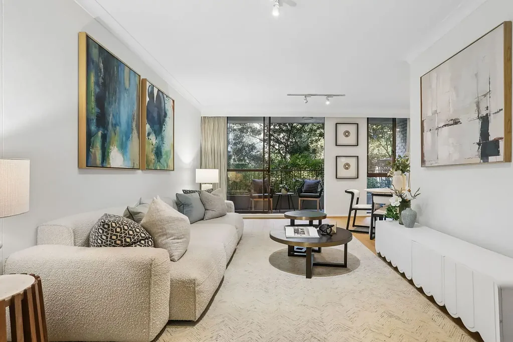 Modern 2 Bedroom Apartment with Leafy Outlook & Secure Parking!