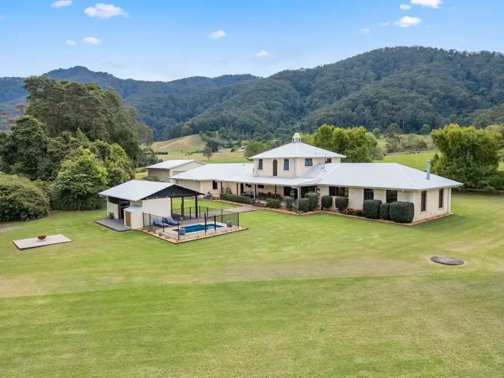Bonville Picturesque acreage in Bonville...