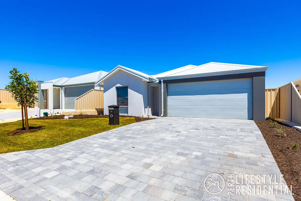 Break Lease -FAMILY FRIENDLY HOME, in great location!!!