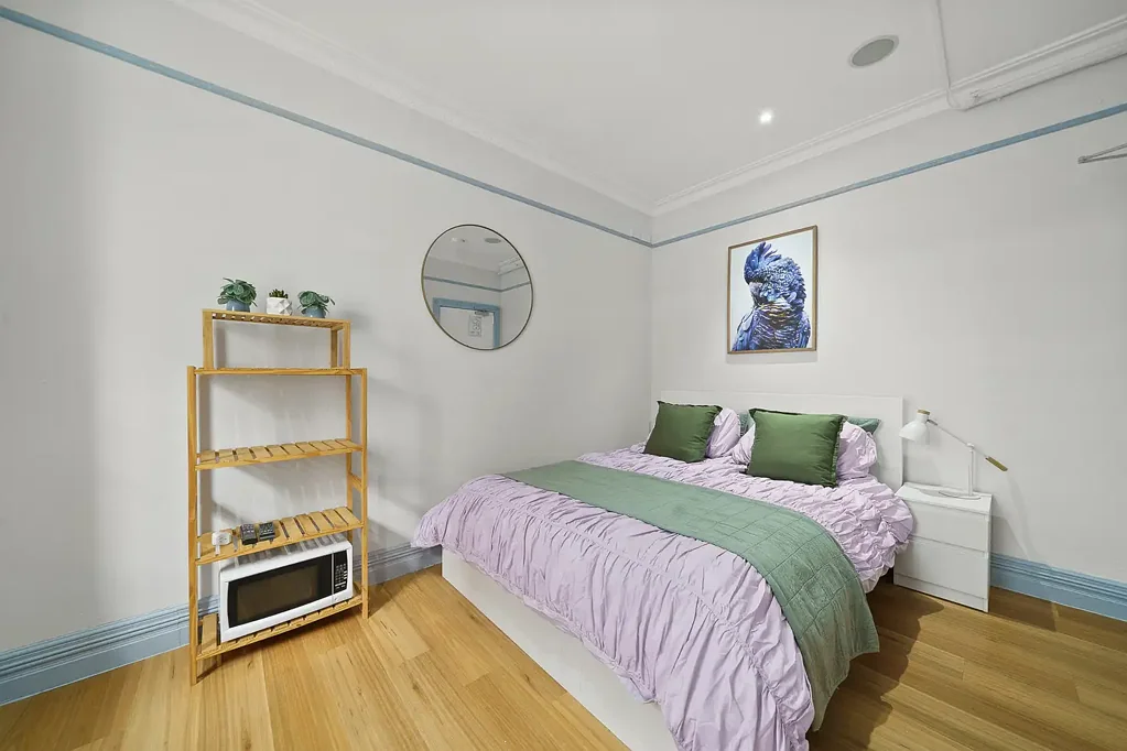 Fully furnished room with private bathroom - including electricity, water & wifi