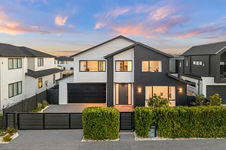 16 Headsail Drive, Long Bay, North Shore City