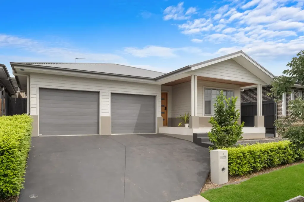 5 and 5A Gravity Street, North Richmond, NSW 2754