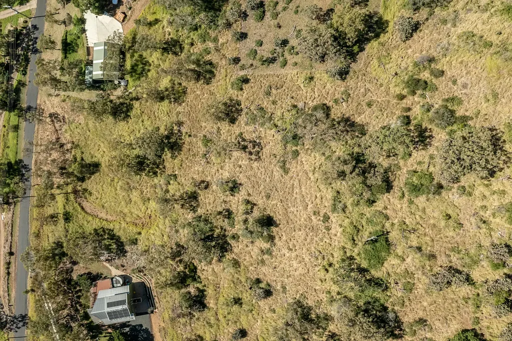 Gowrie Mountain Elevated Lifestyle Acreage with Sweeping Views & Prime Westside Connectivity
