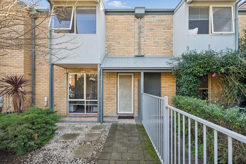Richmond 3房  Perfectly Positioned - City Fringe, Super Convenient & Modern