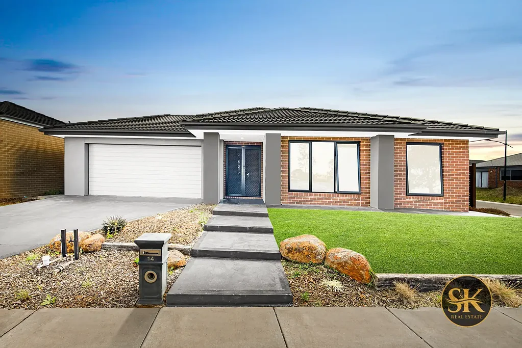 Weir Views 4Moenga Spacious Family Living in a Sought-After Location - 593sqm of Potential