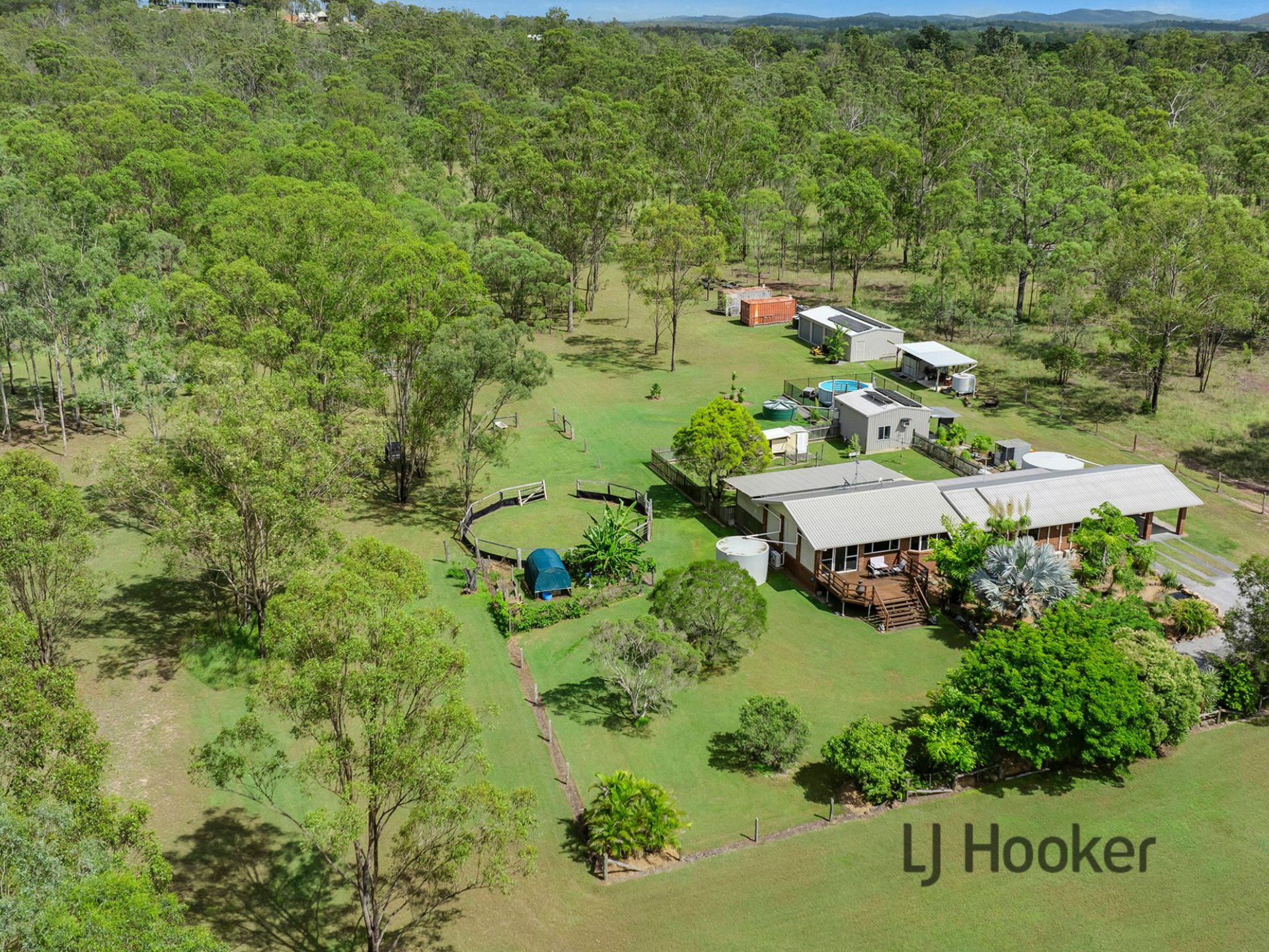 10 AQUARIUS AV, RIVER RANCH QLD 4680, 0 habitaciones, 0 baños, House