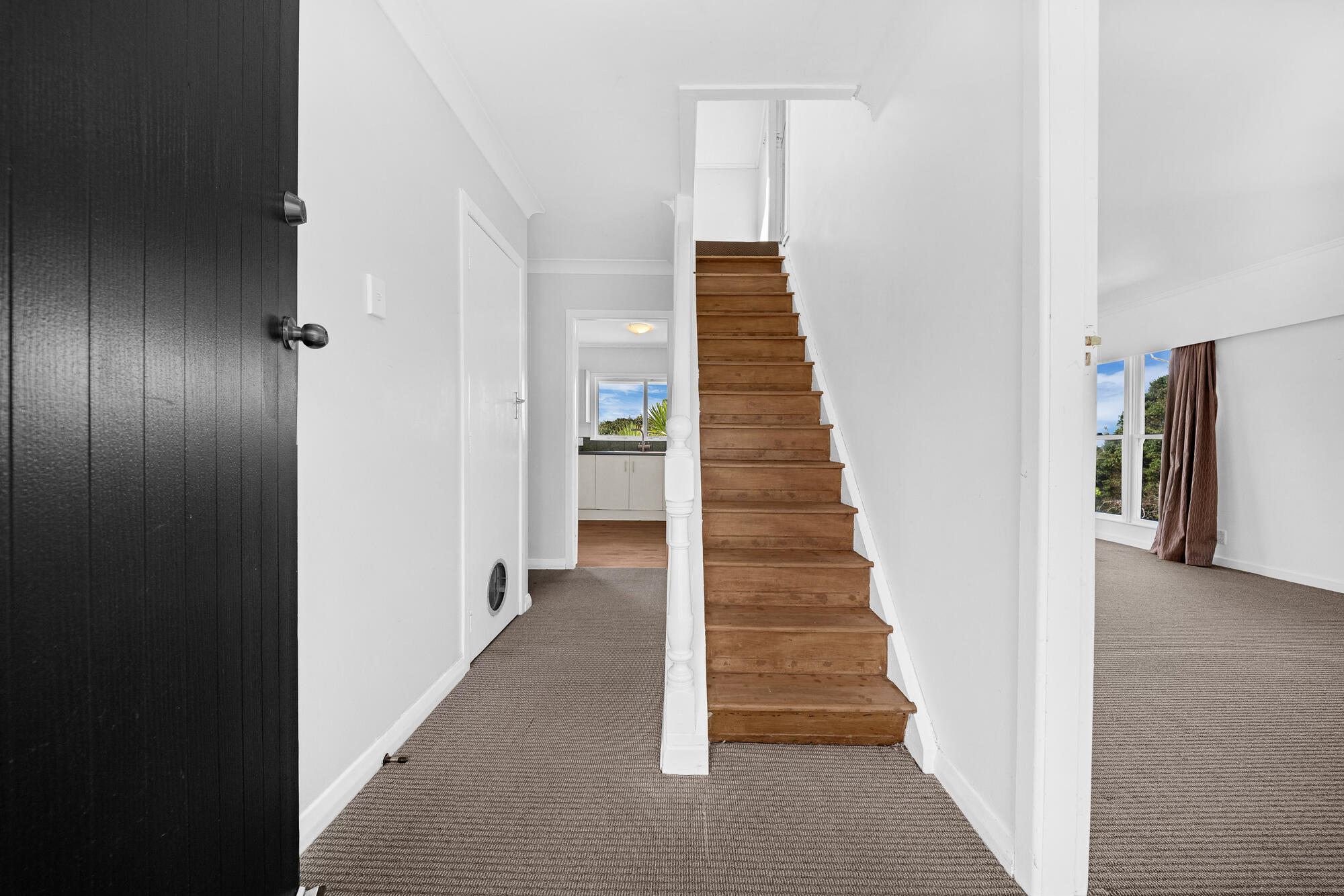 52 Carlton Street, Hillsborough, photo 12