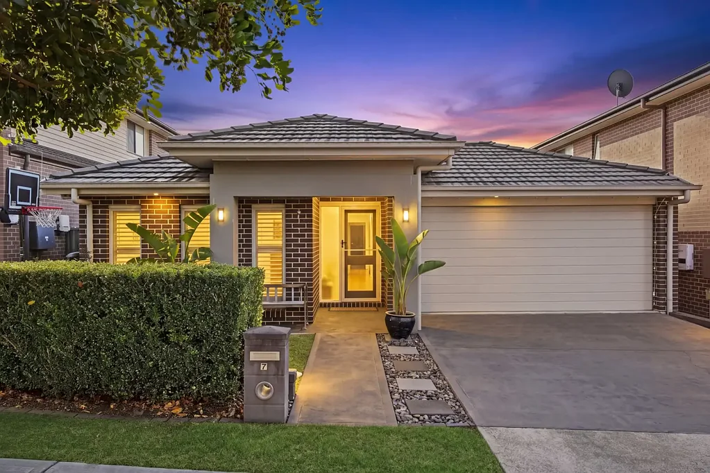 Jordan Springs 4બેડરૂમ Family Home In key Location