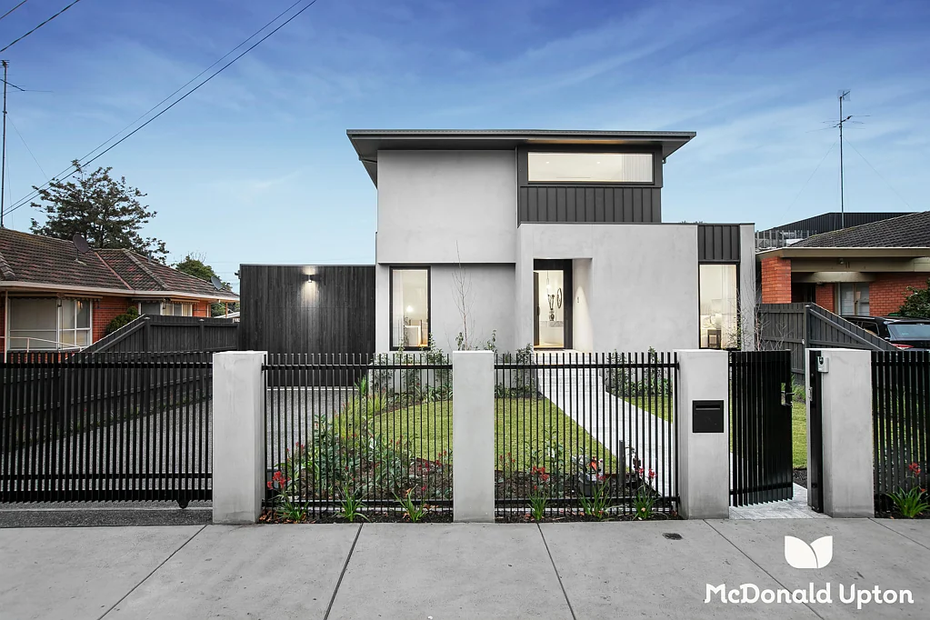 9 Deakin Street, Essendon, VIC 3040
