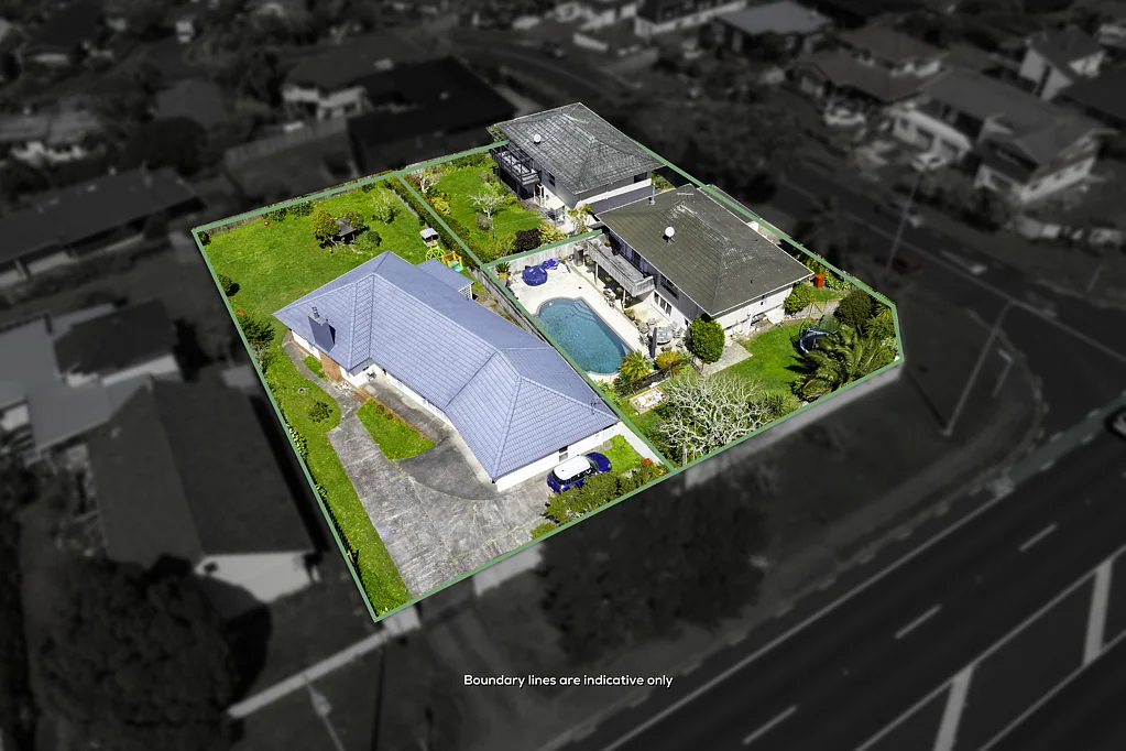 Mairangi Bay 8房  Two Coastal Homes -  Buy One or Both