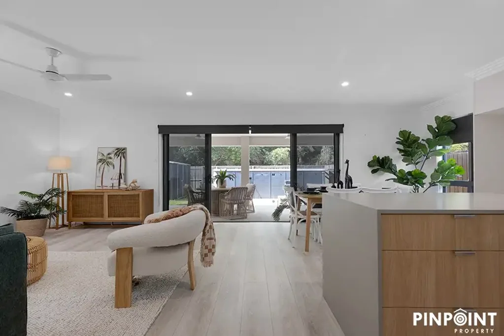 Shoal Point 4ਬੈੱਡਰੂਮ Beachside Living, Resort-Style Relaxation and Effortless Living