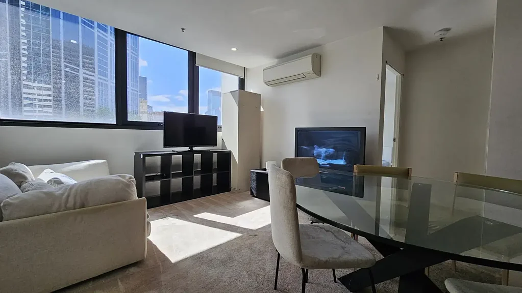 BRIGHT, SPACIOUS, FURNISHED