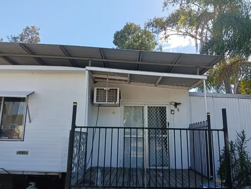 Parkhurst 3 Bedroom SPACIOUS 3 BEDROOM CABIN - LOCATED IN THE PARKHURST CARAVAN PARK ROCKHAMPTON - LAND NOT INCLUDED