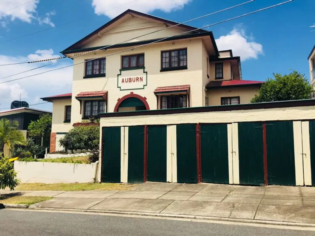 Charming Art Deco Flat