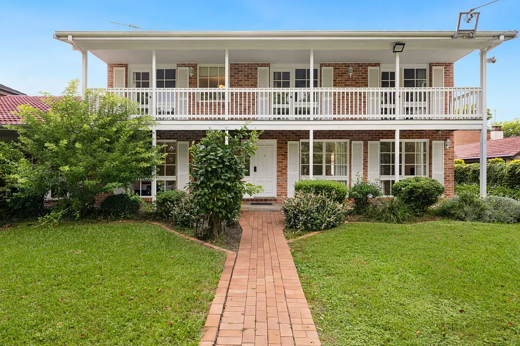 Turramurra 5Moenga Renovate or Rebuild in Turramurra's East Side