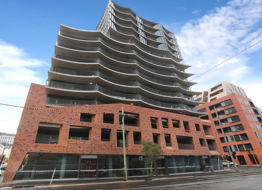 Sophisticated Urban Living in the Heart of Collingwood - Holme