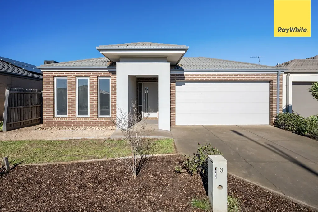 Weir Views 4બેડરૂમ MODERN FAMILY LIVING IN A CONVENIENT WEIR VIEWS LOCATION