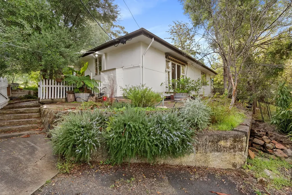 Blackwood 2 Bedroom A classic hills cottage on a generous allotment, with flexibility now and upside for the future…