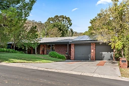 10 Olde Coach Road, Urrbrae