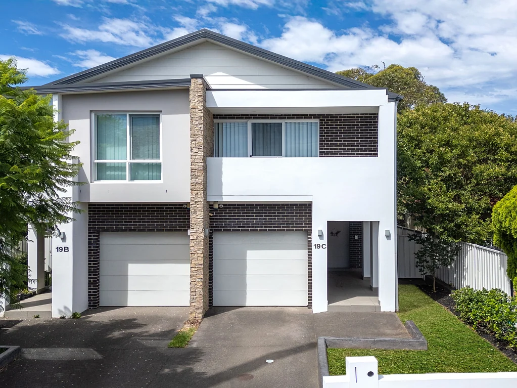 19C Henry Lawson Drive, Peakhurst, NSW 2210