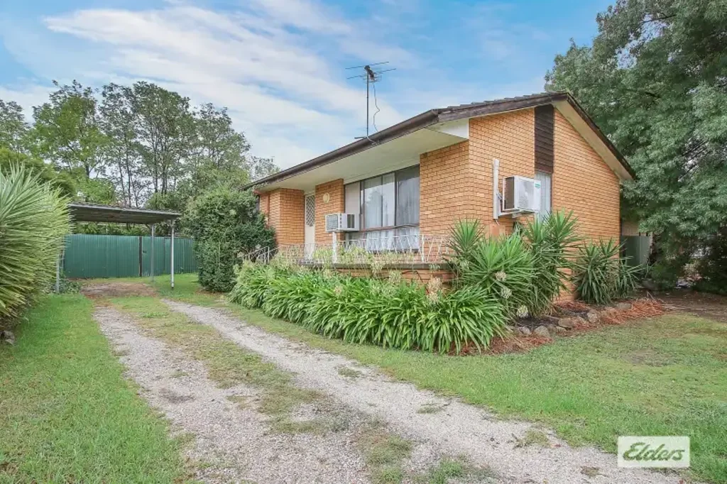 3 Bedroom ideal family home!