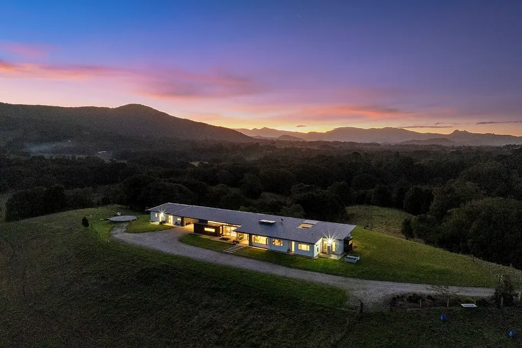 Dunbible A Landmark Hinterland Estate of Luxury, Privacy & Productive Acreage