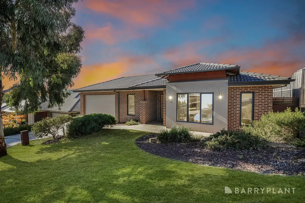 13 Heyington Way, Officer, VIC 3809