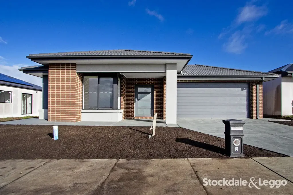 BRAND NEW FAMILY HOME IN SILVERWOOD ESTATE